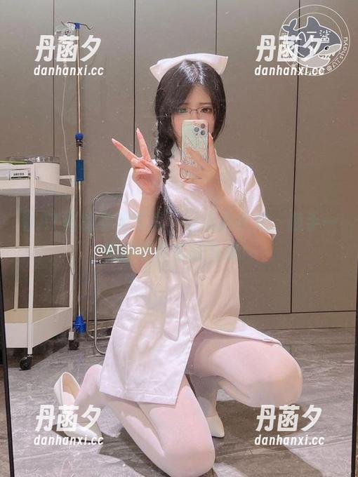 看AT鲨的学姐写真，壮哉这学姐，随手一拍都是青春的味道！