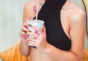 GIRLT果团网 – 慢慢欣赏：莫雅琪的花嫁福利写真，一次看个够！