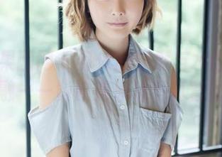 GIRLT果团网 – 身体的温度与水的温度交融——黄歆苑泳池写真套图