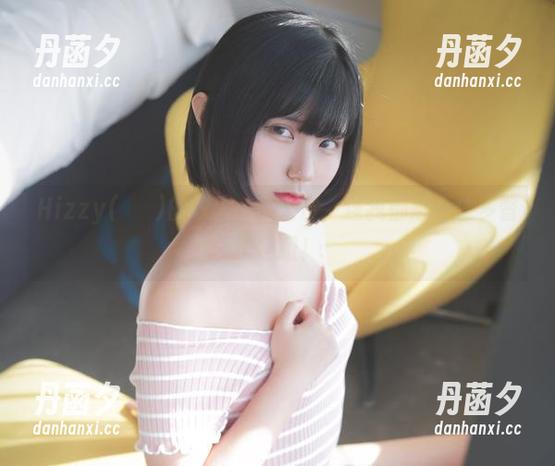 Hizzy(히지)的双人cos大赏，连我都忍不住多瞥了一眼！