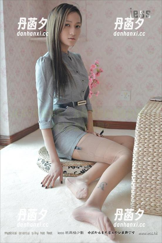 IESS异思趣向 - 九妹发呆的那些瞬间，真的算是美图吗？