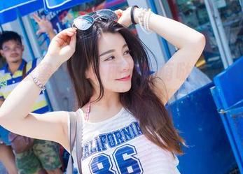 IMiss爱蜜社 – 小丽莎萌萌哒是天使？她的美图或许能证明！