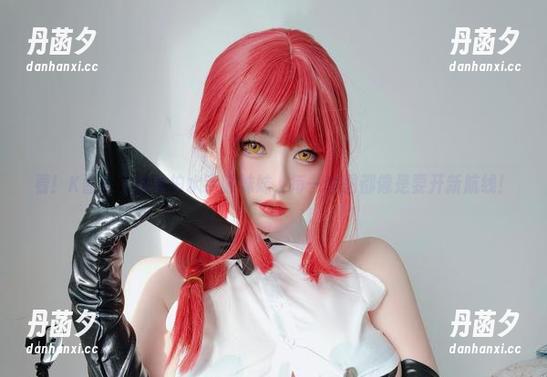 看！K酱送上的私拍水手服妹妹，每一套图都像是要开新航线！