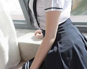 MFStar模范学院 – 套图分享，郭忆然把礼服穿出了新高度，旁边小狗都看呆了，心想：这才是潮流！