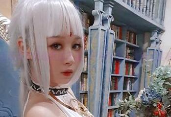 最新黑色图册再次挑战我的审美，PAKI酱，你确定能拿下这局？