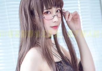 Sakiiii翎柒的御姐无圣光，善于骗人的美丽。