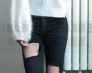 TuiGirl推女郎 – 原图中的冯雨芝，油亮，有一种说不出的炫酷感。