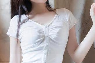 Xiuren秀人网 – 睡衣写真中周于希Sally的脸，高清得让我想打个招呼，结果喉咙太紧张不敢说话。