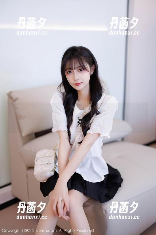 Xiuren秀人网 - 奶茶味的包子的福利写真：运动时光，酸酸甜甜的回忆