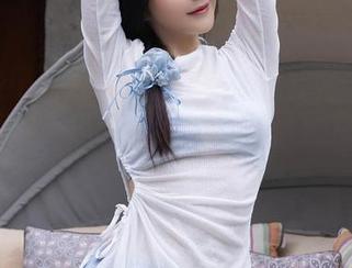 Xiuren秀人网 – 小爪几旅拍系列：图片虽然不好，但我的姿势可以为它们打个折！