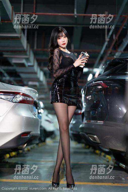 Xiuren秀人网 - 王伊纯的免费套装合集——没想到光彩不只在衣服上！