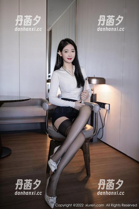 Xiuren秀人网 - 金妍兮Saki的水手服作品集：这是个多余的分享吗？