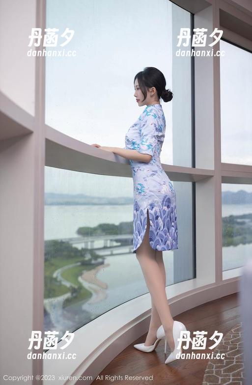 Xiuren秀人网 - 陆萱萱cecillia的美图礼服：这件衣服在我眼前晃，我的脑子已经开始变成小星星了