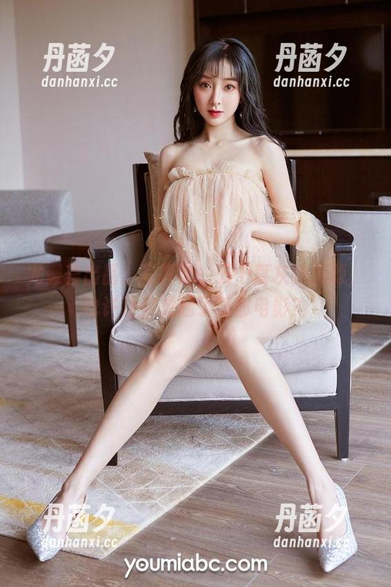 尤蜜荟出品：写真集，五十度灰的资源，也许让你想起了某部电影？