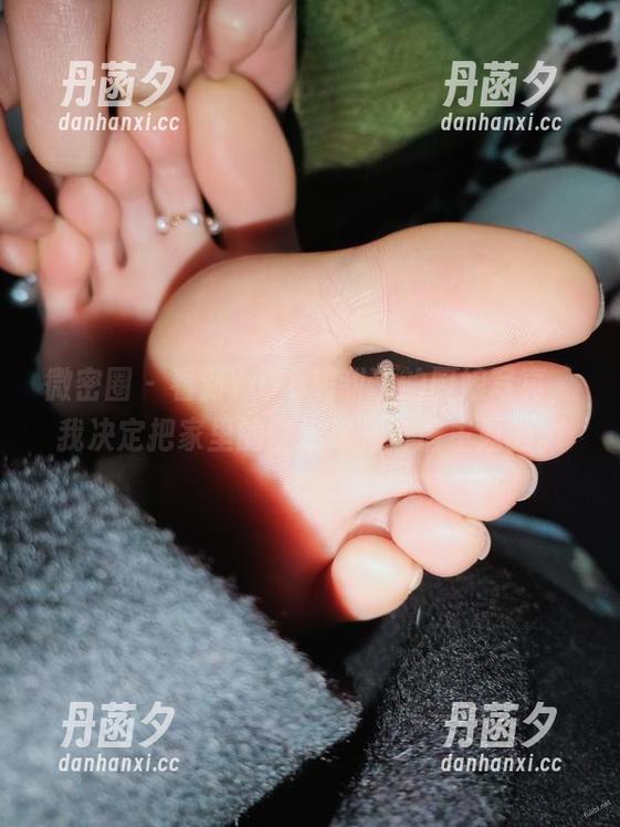 微密圈 - 看到YuYu超甜丫的厨娘写真，我决定把家里的壁纸换成食谱主题的。
