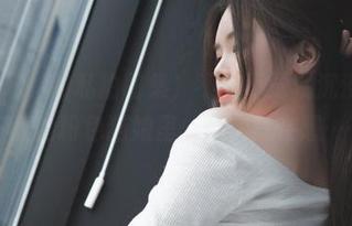 Yuka(유카)的私拍图集，不知不觉就沉浸在了这可爱的粉色猫娘里，其实我在想……