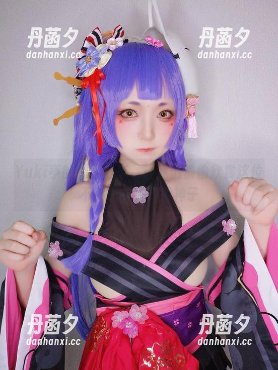 Yuki亭的图集分享，让我们偷偷欣赏这位不易忽视的八重神子