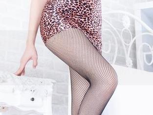 beautyleg – 差点被毛衣遮住了眼睛，Avril的福利图集太抓人！