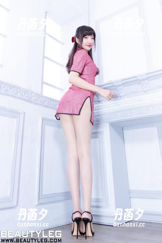 beautyleg - Kaylar的校服造型，下载这份‘校园必备’指南，看来我该去上学了！
