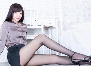 beautyleg – 旗袍再怎么穿都不如Momo的图库下载来得直接！