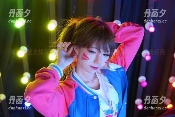 高清图集大揭示：sally多啦雪的礼服究竟有多迷人，与粉红色的天鹅一样吗？