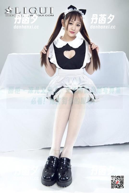丽柜 - 凉儿又来了，先锋丽影最新写真集必看！危害到你的眼球！