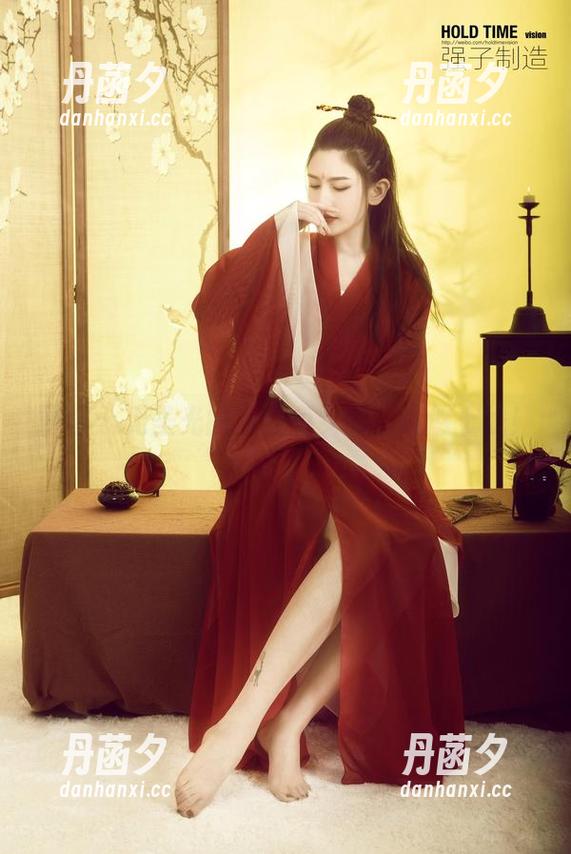 丽柜 - 无圣光的清新兔女郎，悠悠上线！