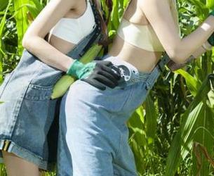 丽柜 – 露露的校服写真：来，这高清的一刻到好，我只想知道她到底有多少变换？