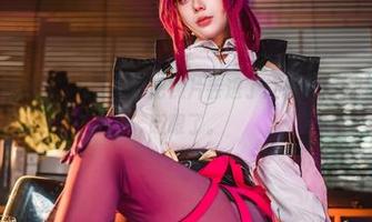 行走的逆兔图集，九言就像把照片丢进了旋转门，美图出来向你眨眼了。