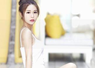 嗲囡囡 – 套图预警！小蛮妖Yummy最新镂空大片，你的围裙可以收起来啦！