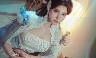 最新图集看这里，在下萝莉控ii给你展示如何在瑜伽课上优雅挂科，哈哈，身材依旧在线！