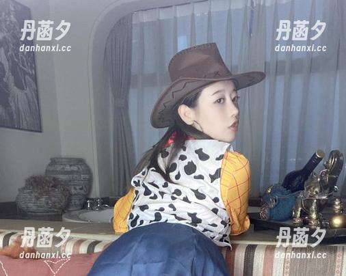 奈汐酱Nice今年最新的作品集，剧情蹦了几下，感觉气氛有点微妙。