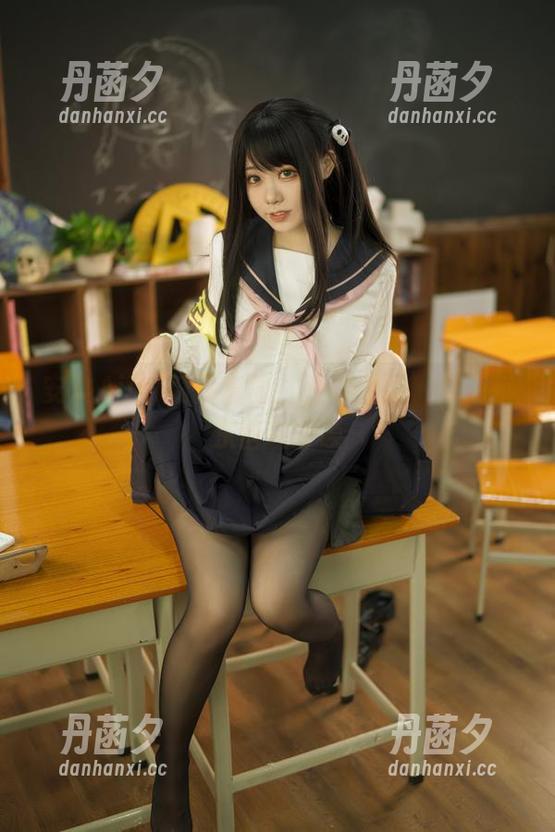 安食Ajiki瑜伽套图：扭动之间，似乎有东西在呼唤