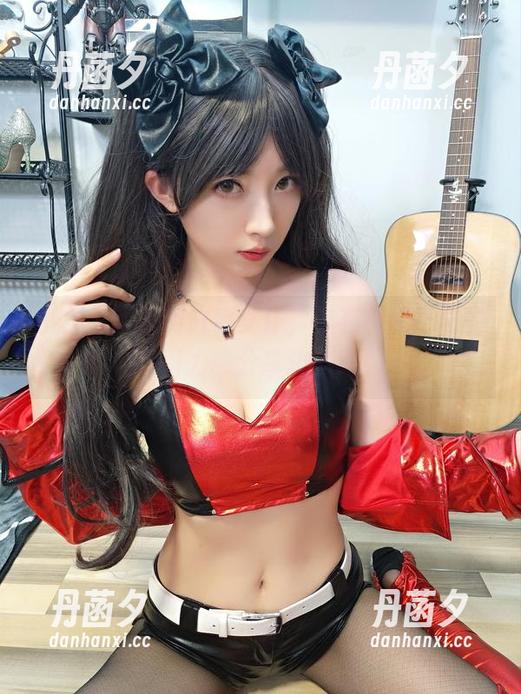 小女巫露娜的白色女仆，总有种说不出的吸引力，分享这原图！