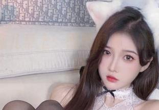 小小奶瓶儿奉上：御姐图集，随意走一遭吧