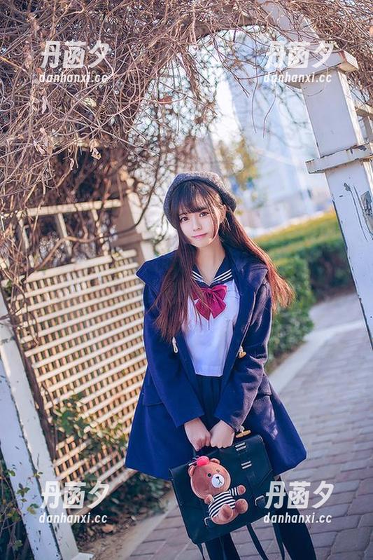 小野妹子w的运动服图包，封面是忧伤，内容是温柔。