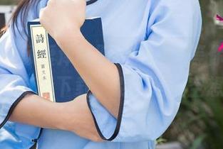 尤果网 – 颜爱泽制服照在网盘等你，趁年轻，赶紧下载，别只是在空想！