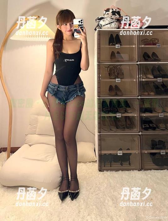 微密圈 - 张思允nice的居家角落：一张照片足以勾起无数联想。