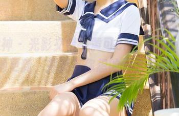 推女神 – 光影交错，黄可christine的泳池更新，并没有你想的那么清澈！