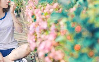 推女神 – 黄梦羡在礼服里的高清原图，你准备好惊艳了吗？