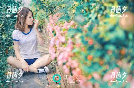 推女神 - 黄梦羡在礼服里的高清原图，你准备好惊艳了吗？