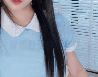 日奈娇泳装cos，等于画饼充饥，目光停留但肚子依旧空空。
