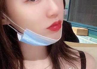 微密圈 – 林子琳喵选美图，扮演秘书竟然可以这么随意