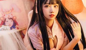 写真：果咩酱与其叛逆修女身份，一场欢喜冤家