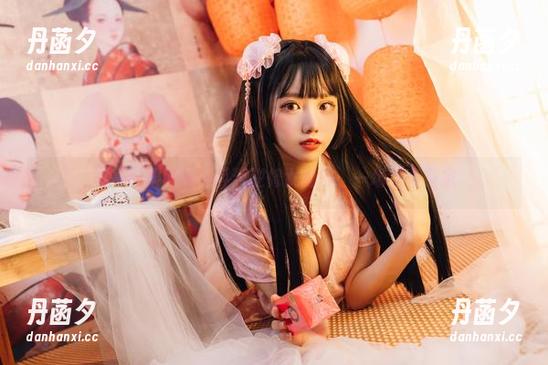 写真：果咩酱与其叛逆修女身份，一场欢喜冤家