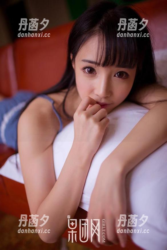 果团网 - 王语纯和她的红裙，是壁纸也好，干脆直接挂出来得了。
