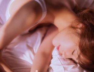 果团网给你带来的图库正式上线：可爱的日本女老湿，分享轻松随意！