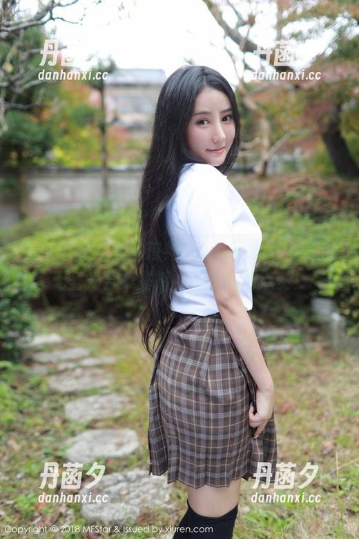 模范学院 - 被柳侑绮Sevenbaby校园的无圣光合集震撼，真想给她点赞！
