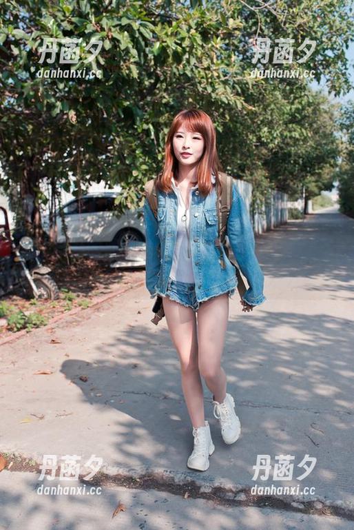 清水由乃的黑丝修女——cos图集，黑暗中透着一丝俏皮
