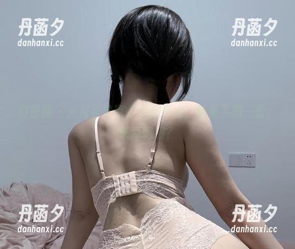 微密圈 - 火龙果羊带你看死库水，随便下载一份，来点刺激？